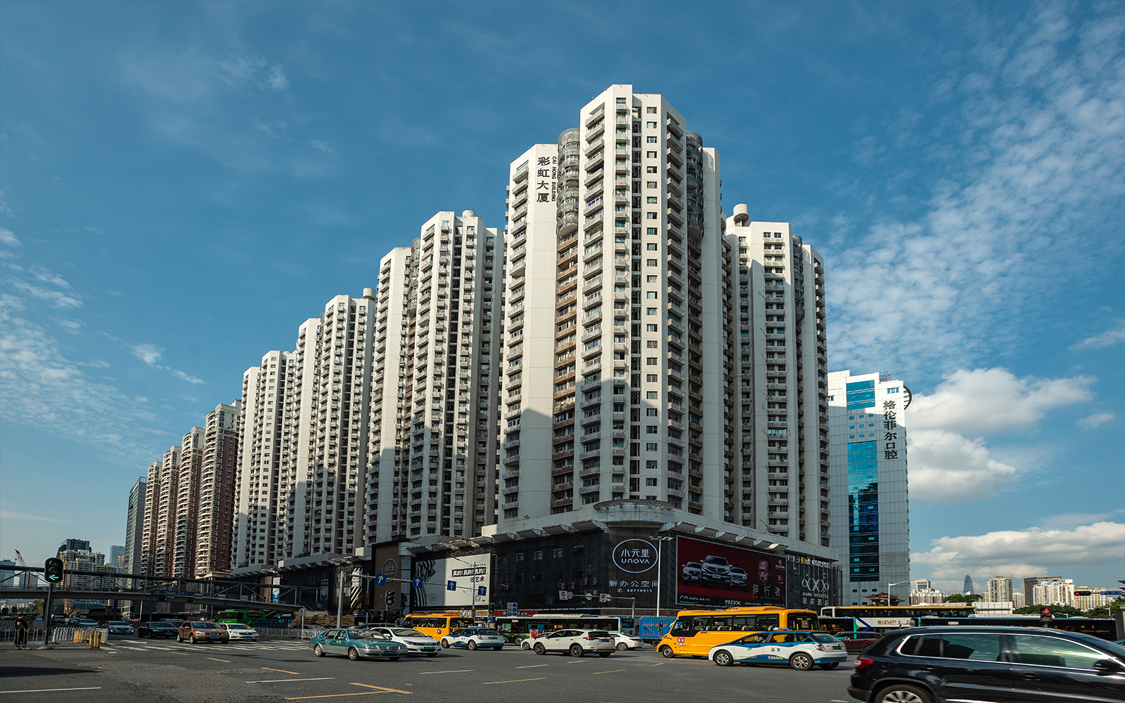 彩虹大厦实景图