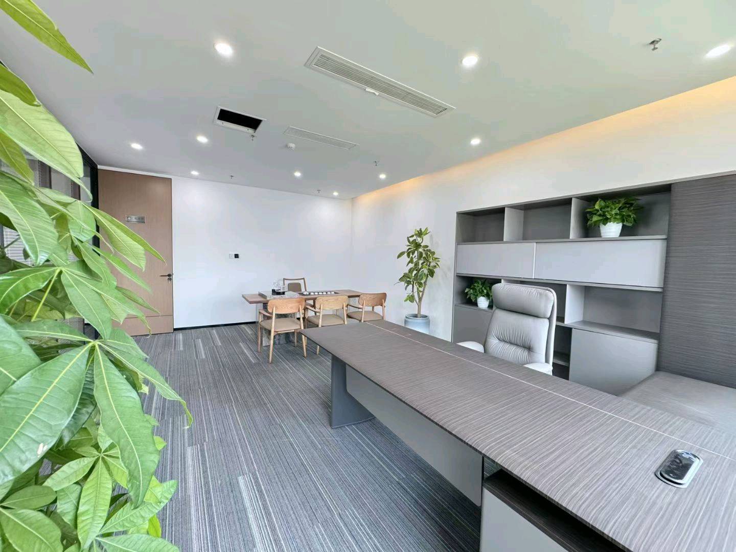中检大厦 285㎡ 精装 中层办公室出租