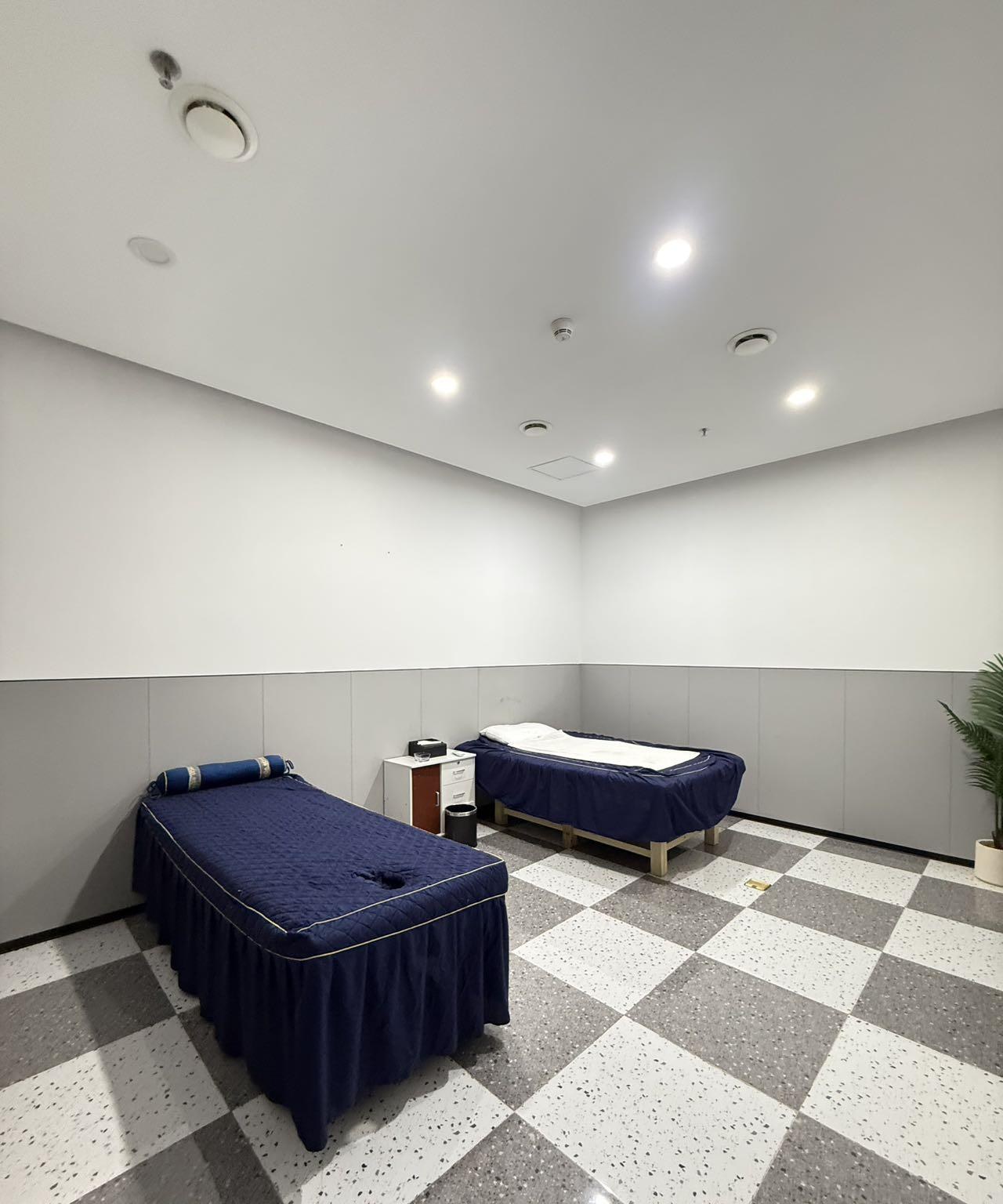 鑫腾达大厦 450㎡ 精装 低楼层办公室出租