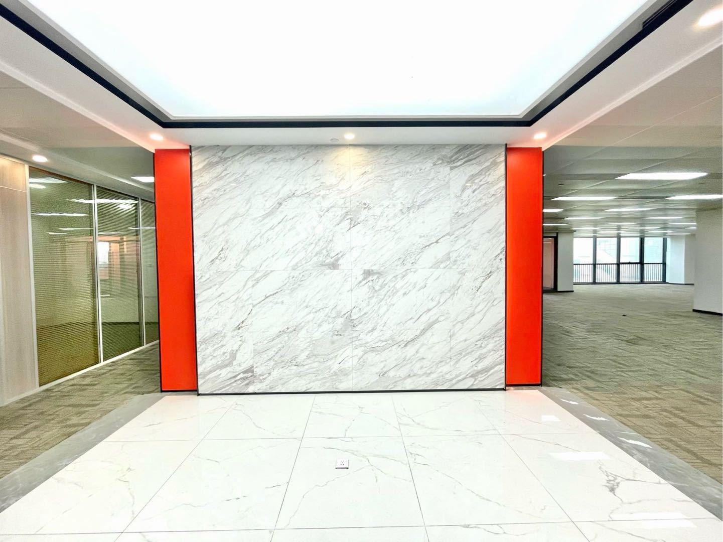 源政创业大厦 1765㎡ 精装 中层办公室出租