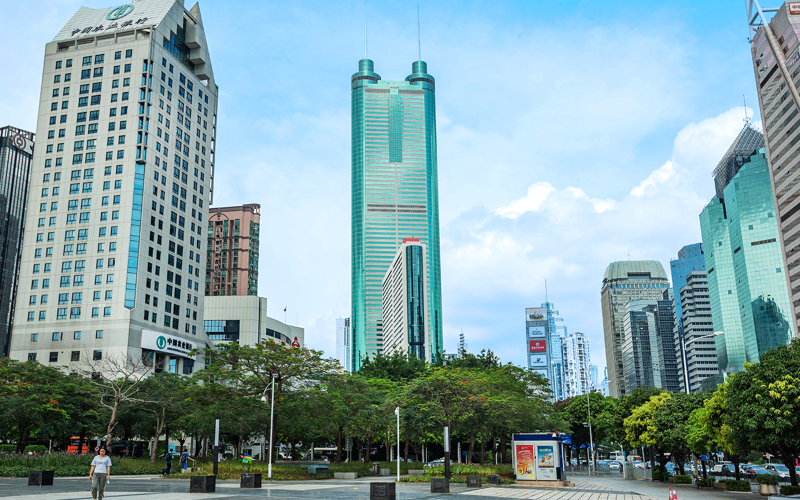 地王大厦(信兴广场)实景图