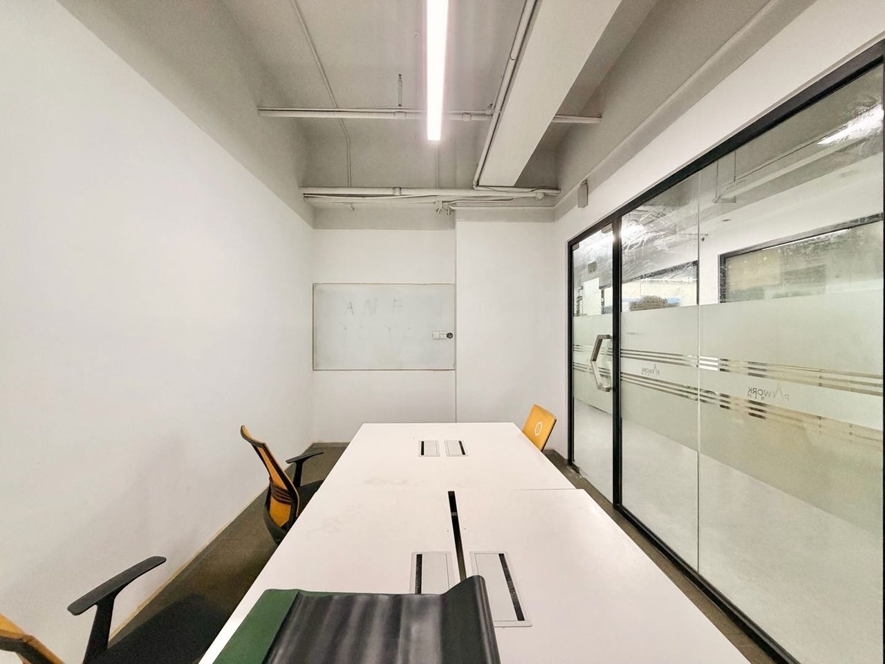 南山区科技园 高新技术产业园(虚拟大学园)15㎡精装办公间中层出租实景图
