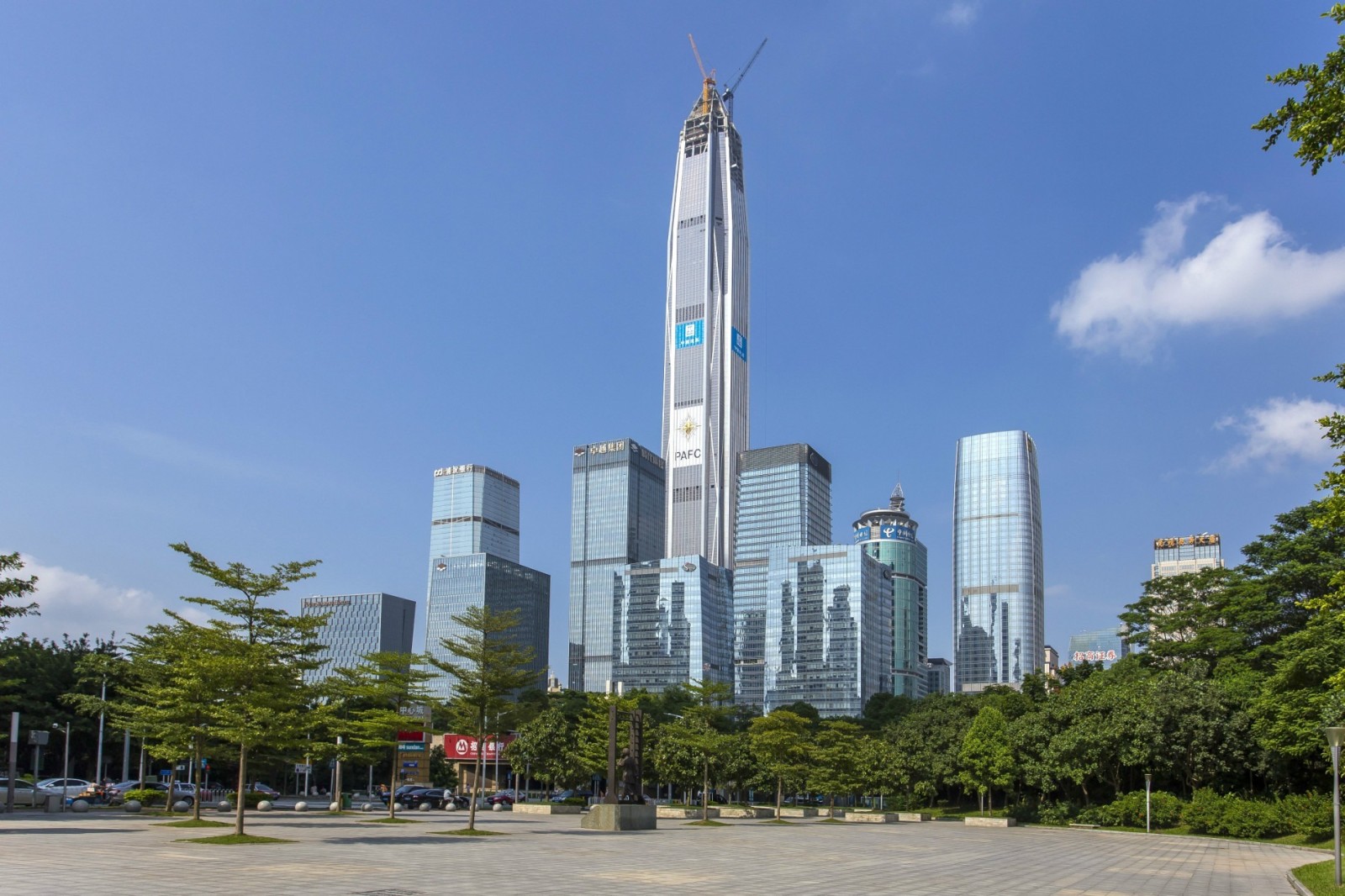 福田卓越时代广场实景图