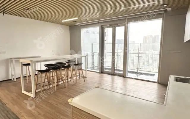 招商局广场2030㎡精装办公室出租，低层四面采光向采光好