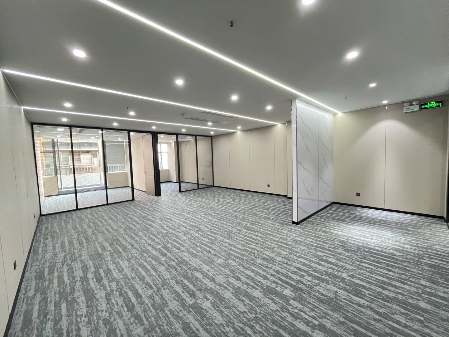 中粮商务公园 188㎡ 豪装 高层办公室出租实景图