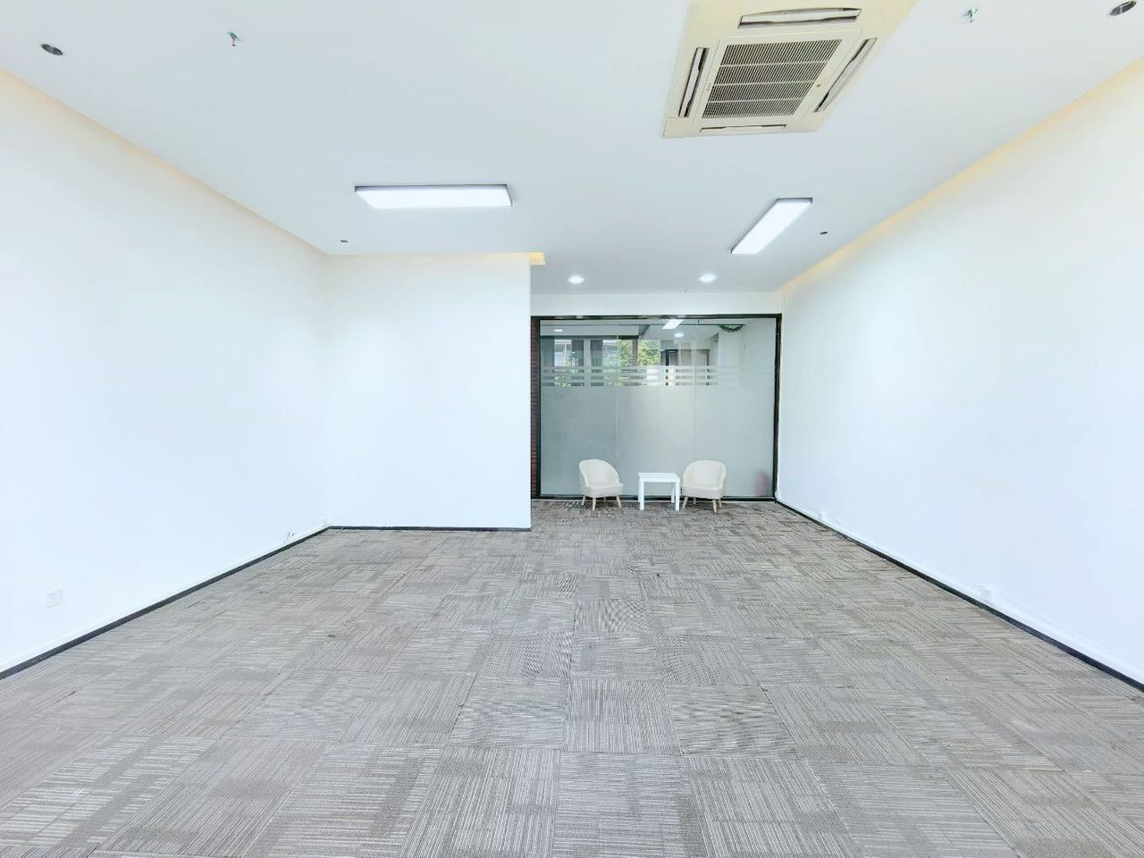 园西工业区119㎡精装办公室出租,低层北向采光好