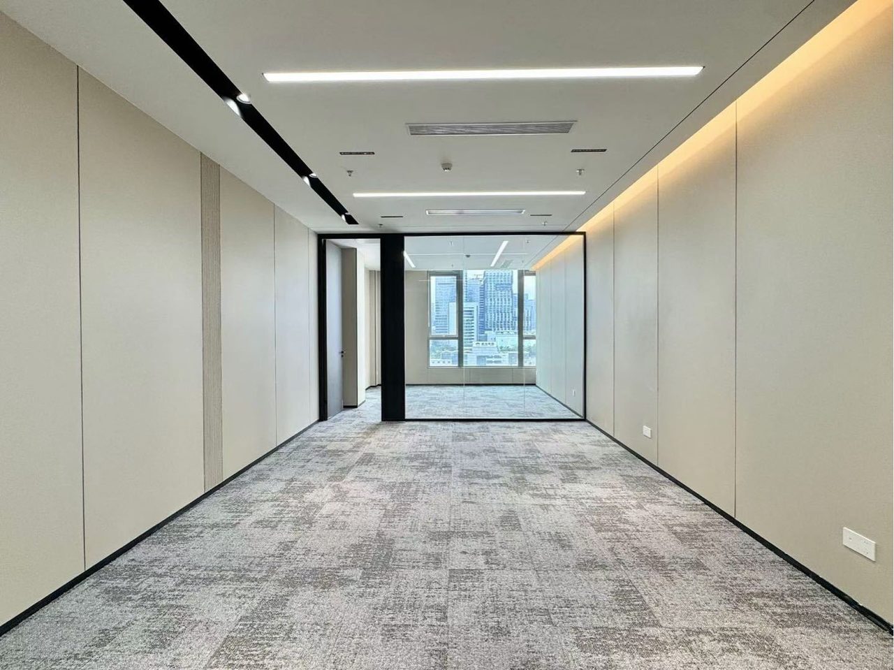 南山区科技园 远望谷大厦143㎡精装办公间低层出租