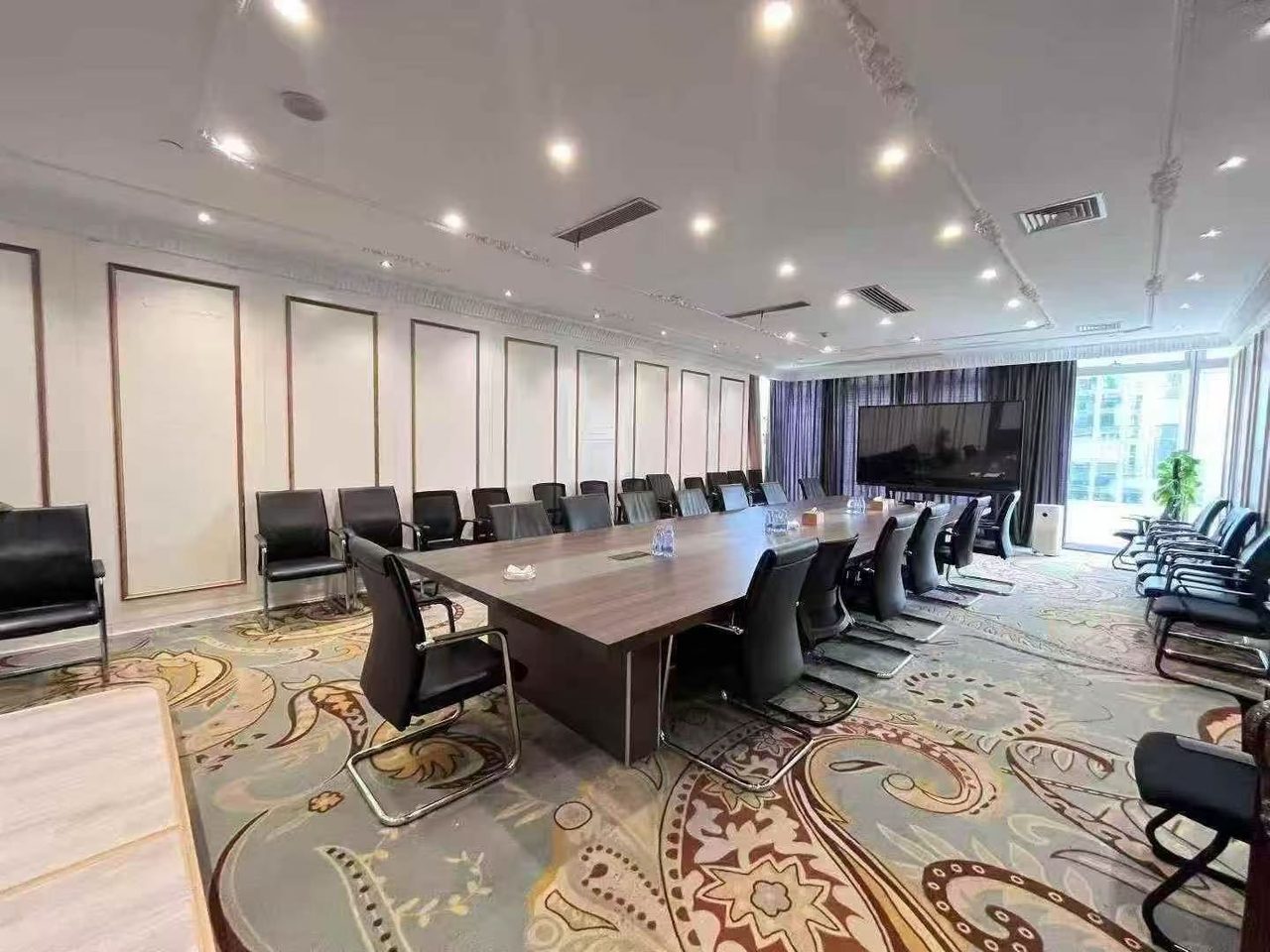 卓越前海壹号1800㎡豪装办公室出租,高层东南向采光好
