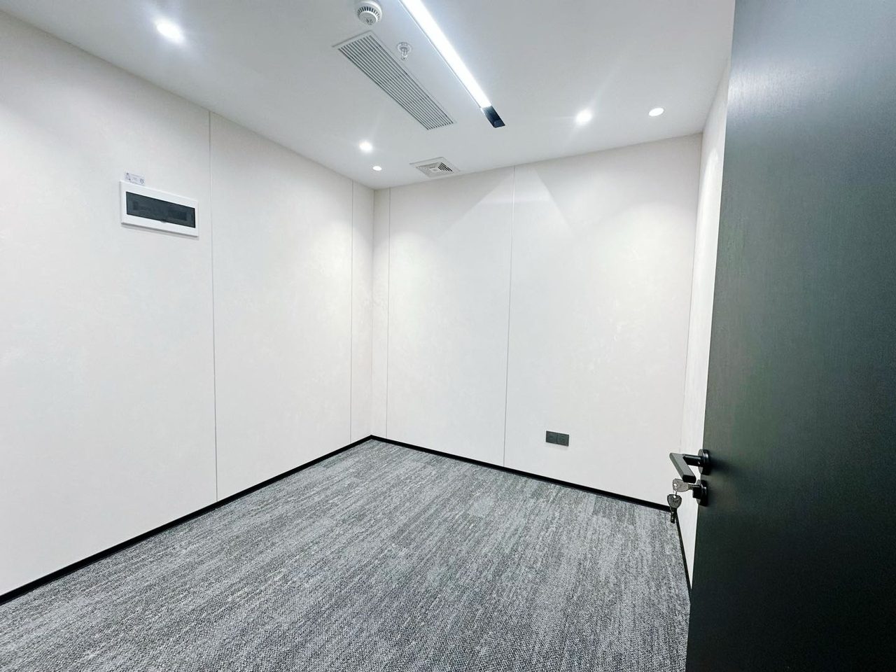 福田区莲花写字楼出租 英龙商务中心 238㎡精装