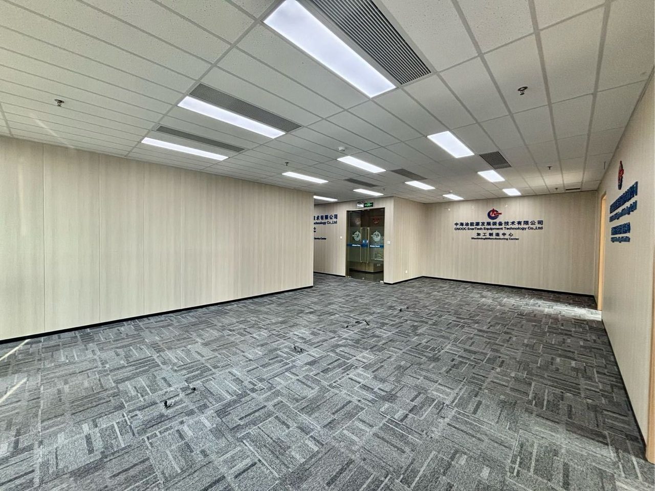 475.4㎡精装办公室 海信南方大厦·近人才公园站·中层