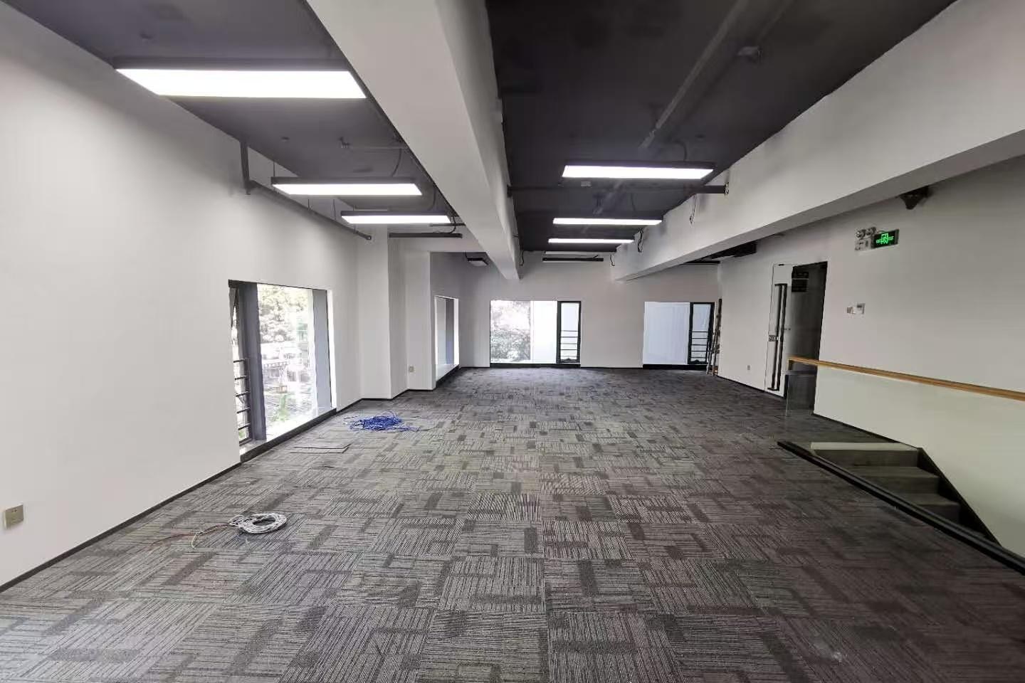 艺峦-2座 388㎡ 精装 中楼层办公室出租