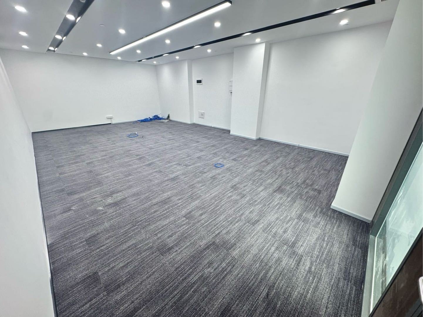 玺玥大厦 705㎡ 精装 高层办公室出租