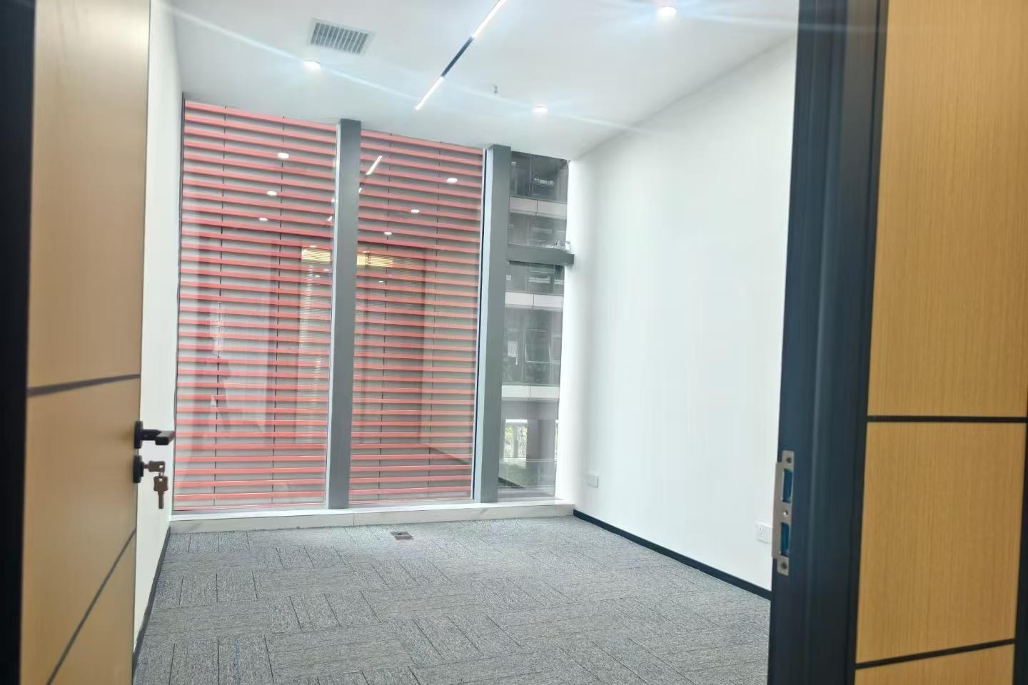 海府一号 320㎡ 精装 低楼层办公室出租
