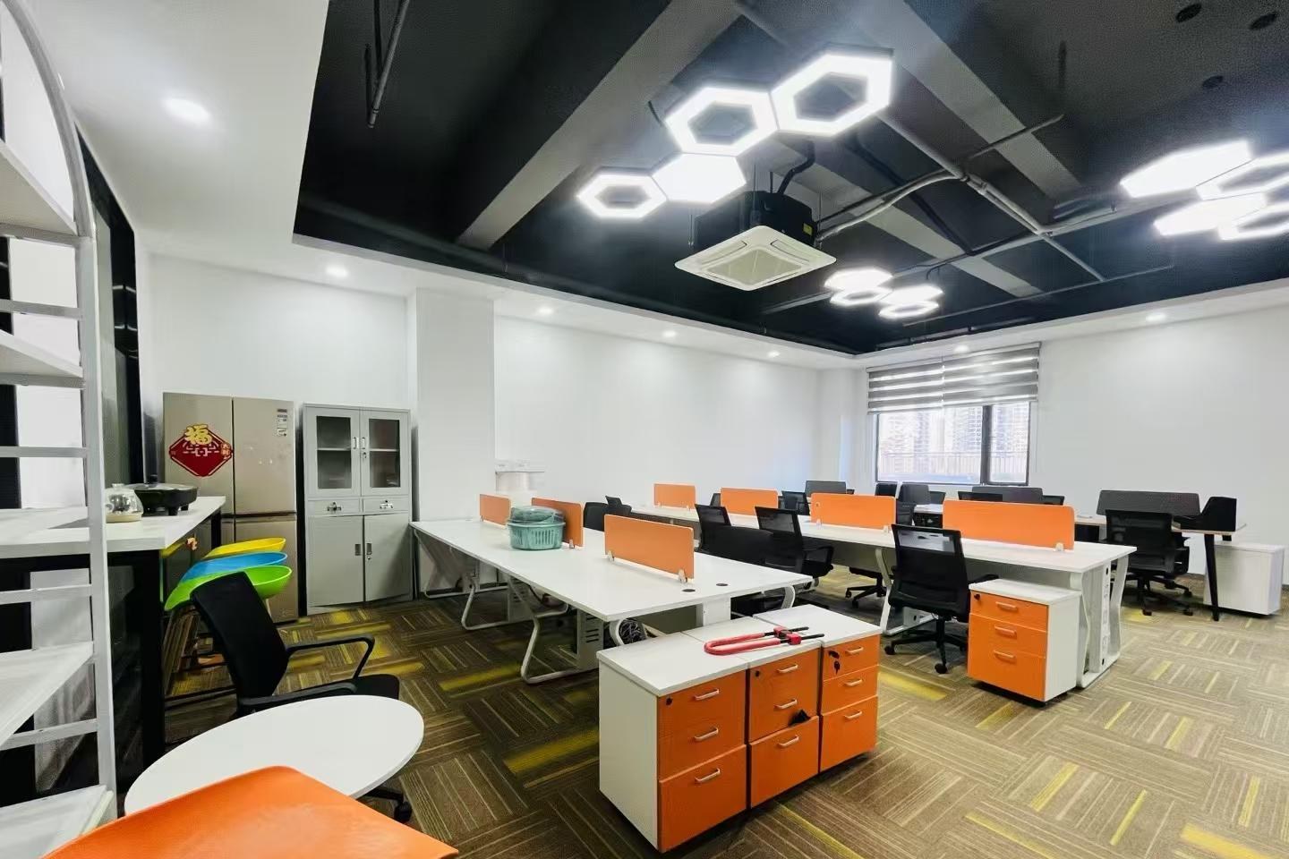智慧谷创新园 221㎡ 精装 中楼层办公室出租