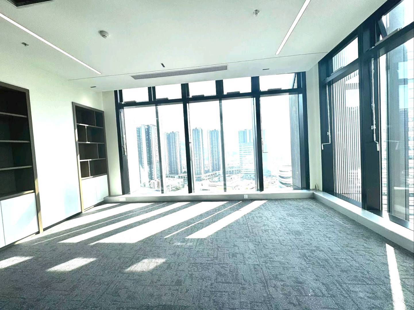 三一云都 528㎡ 精装 中层办公室出租