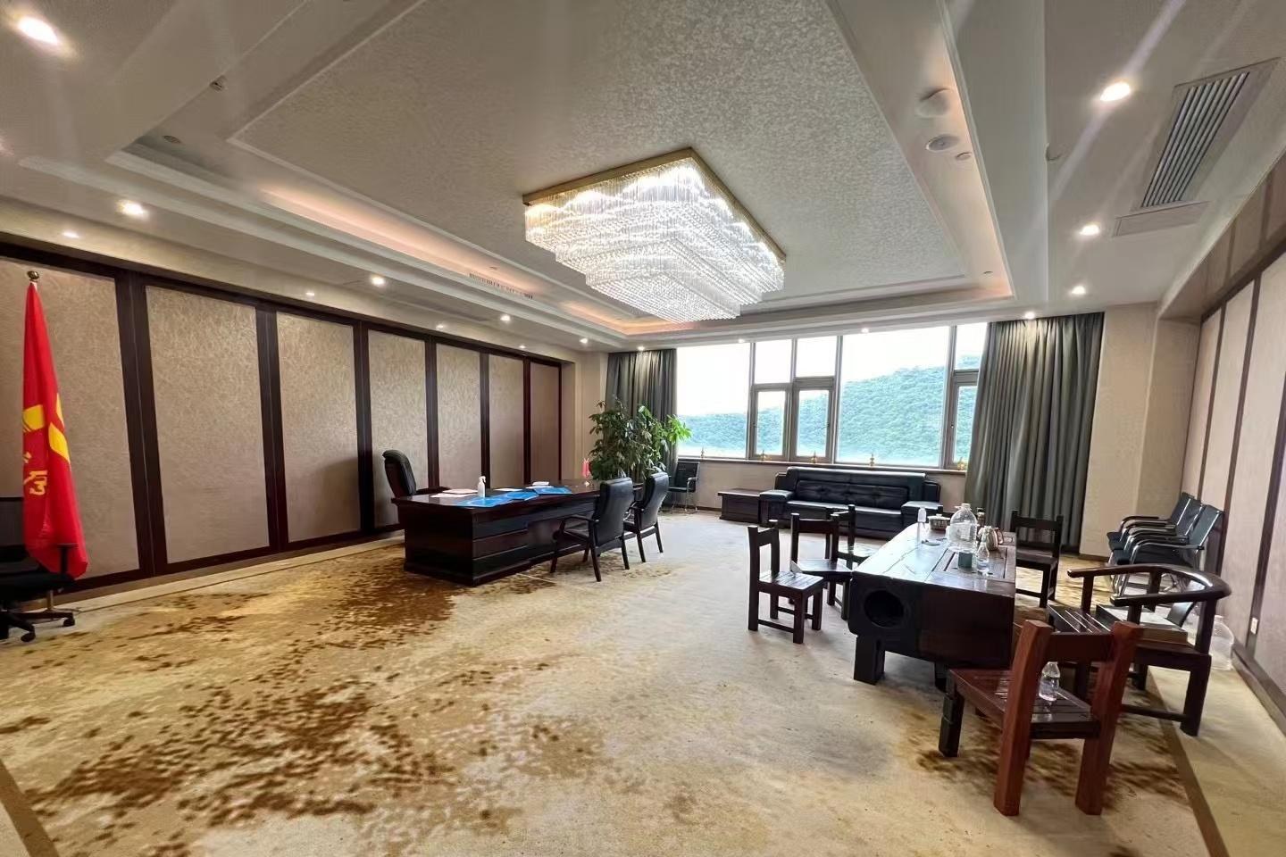 沐兰艺术大厦 4300㎡ 精装 中楼层办公室出租