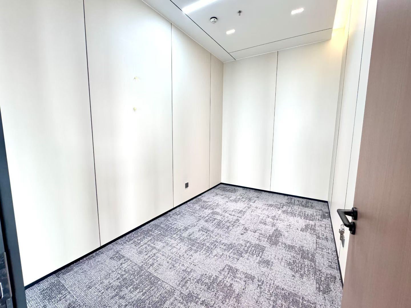 皇庭中心 486㎡ 精装 高层办公室出租