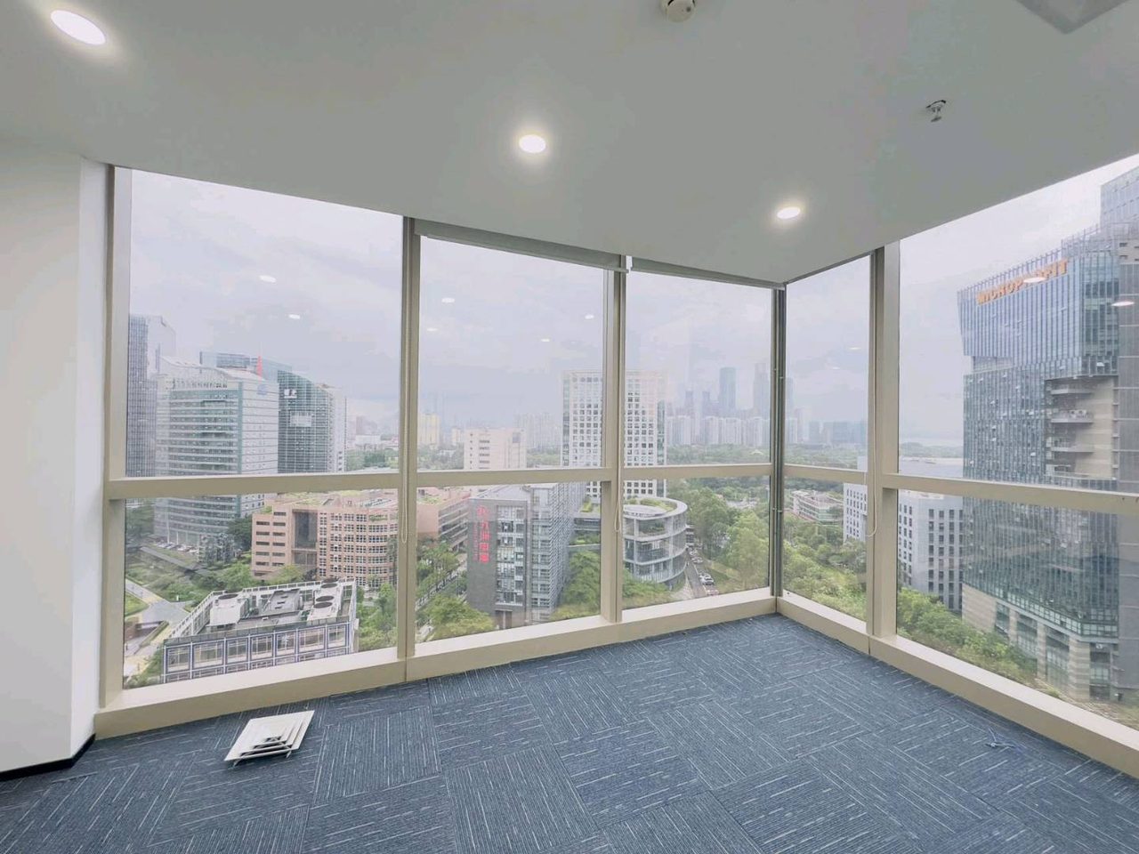 南山区科技园 创维半导体设计大厦363㎡精装办公间高层出租实景图