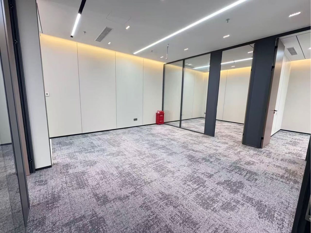 皇庭中心227㎡精装写字楼(福田区福田中心区) 近会展中心站