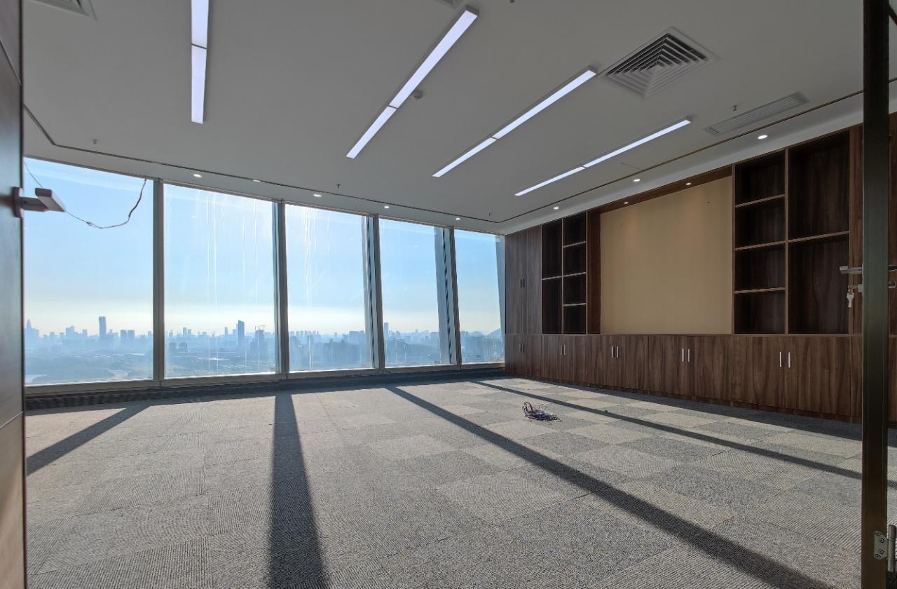 京基滨河时代大厦A座 825㎡ 精装 高楼层办公室出租