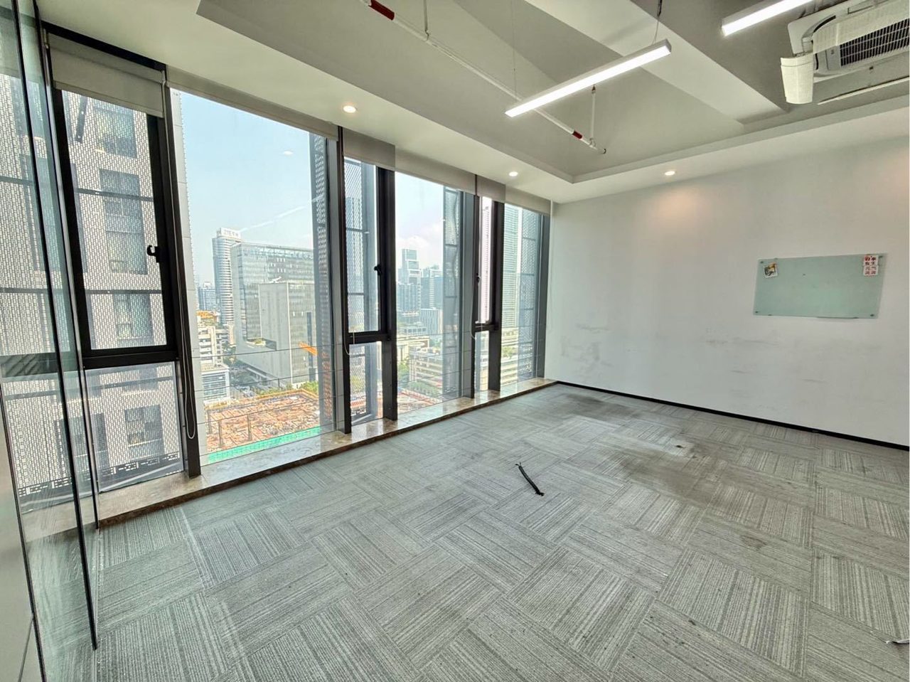 南山区科技园 北邮科技大厦123.42㎡精装办公间中层出租