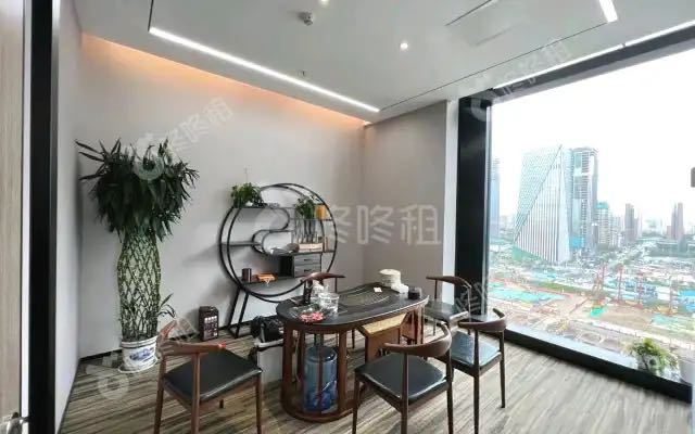 145㎡精装办公室 恒裕前海金融中心·近桂湾站·中层