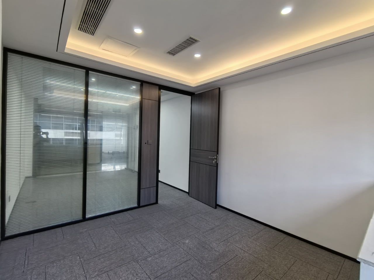 深圳软件园 85㎡ 精装 中层办公室出租