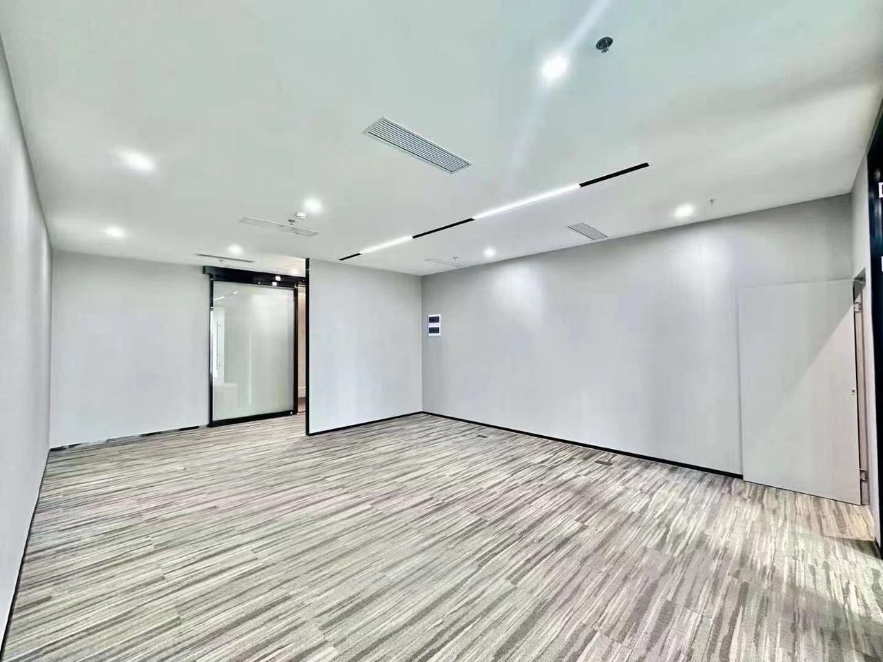 137㎡精装办公室 前海君豪中心(招商前海国际中心)·近铁路公园站·高层
