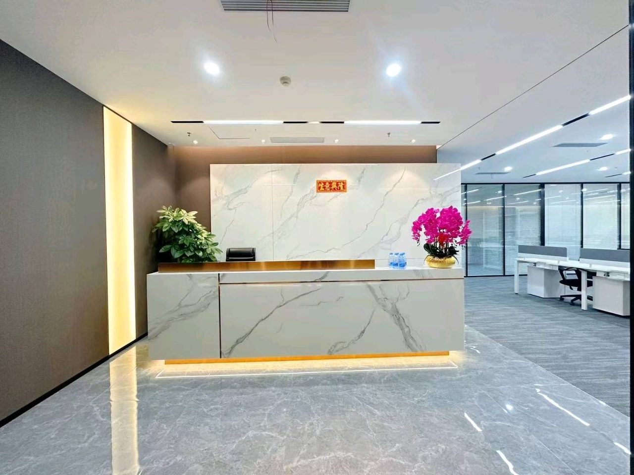 南山区西丽 天珑移动大厦607㎡精装办公间中层出租