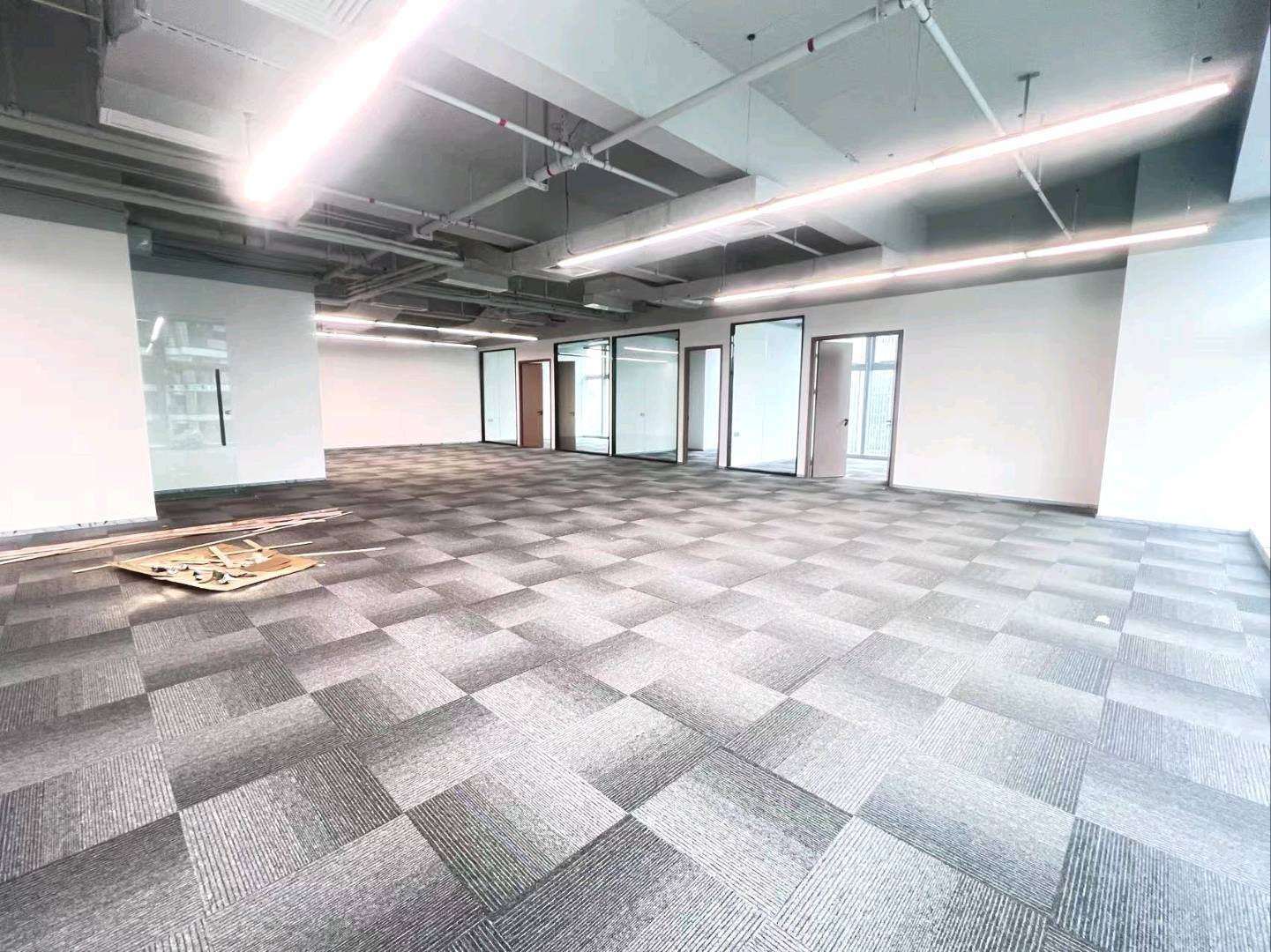 唐商科技大厦 405㎡ 精装 中层办公室出租