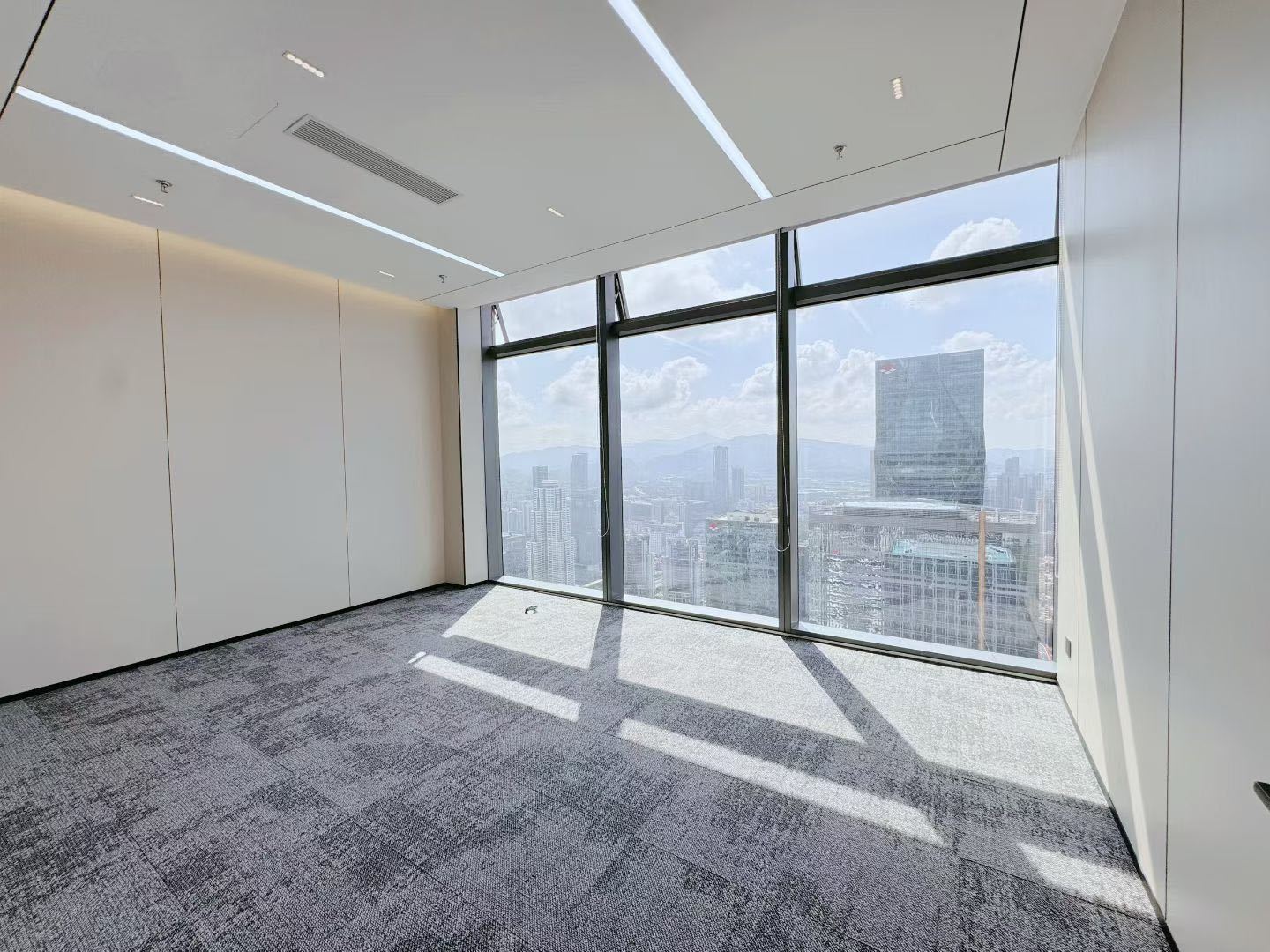 皇庭中心 293㎡ 精装 高层办公室出租
