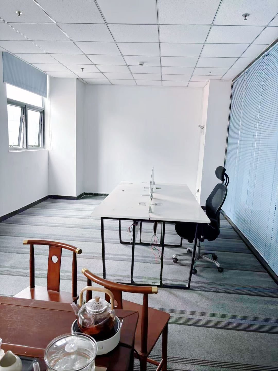 臣田工业区40㎡精装办公室出租,低层暂无信息向采光好实景图