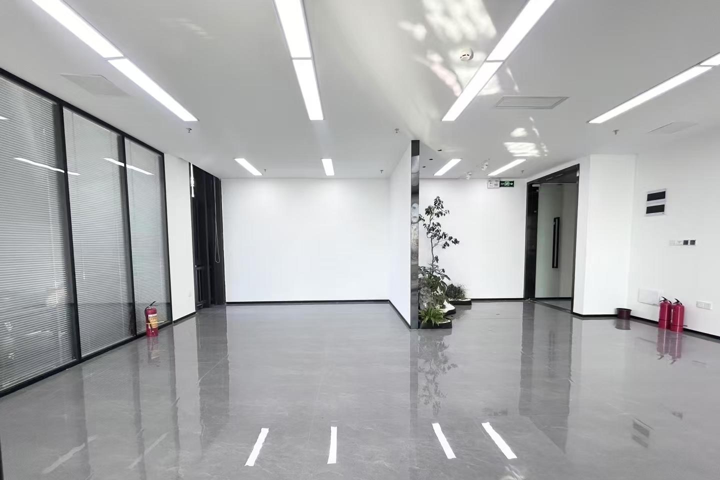 万科星城 258㎡ 精装 低楼层办公室出租