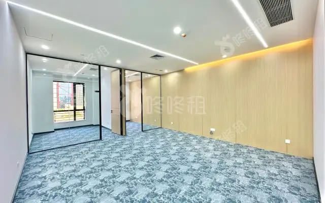 九洲电器大厦82㎡豪装办公室出租，中层北向采光好实景图