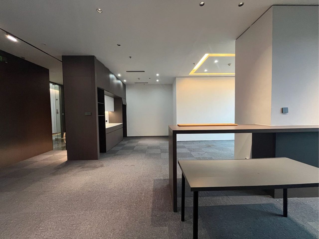 328㎡豪装办公室 绿景美景广场·近桃源村站·中层