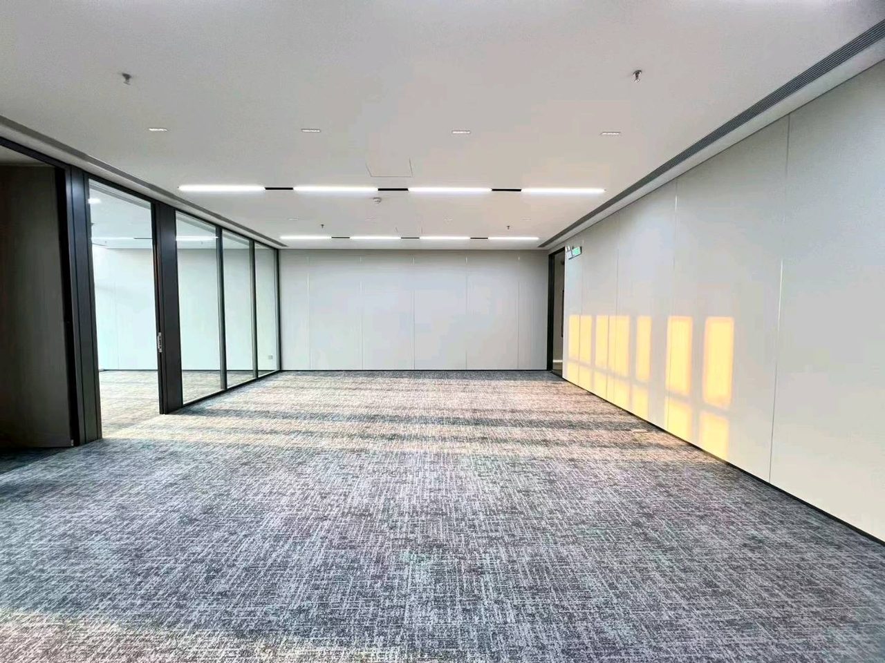 南山区科技园写字楼出租 康泰创新广场 258㎡精装实景图
