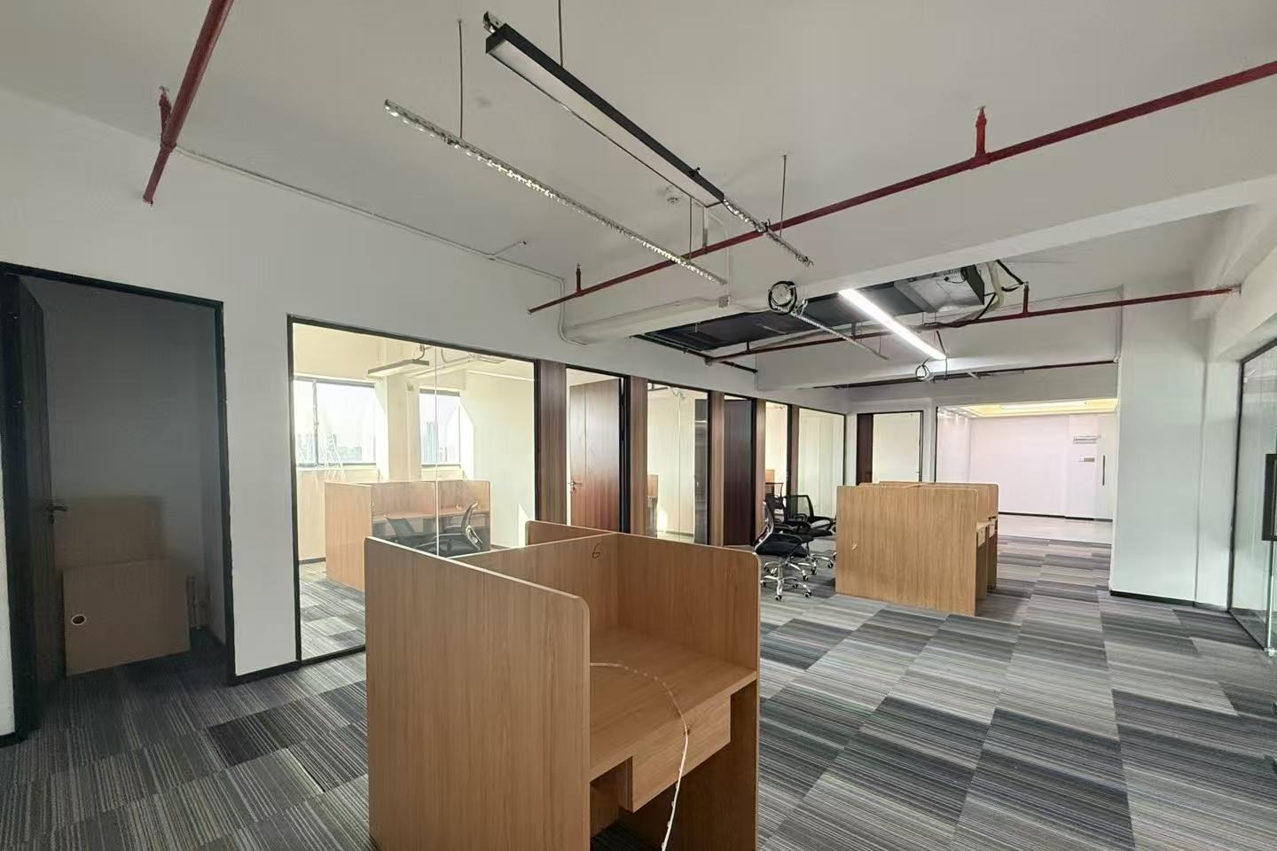 恒博利荣丰产业园 270㎡ 精装 低楼层办公室出租实景图