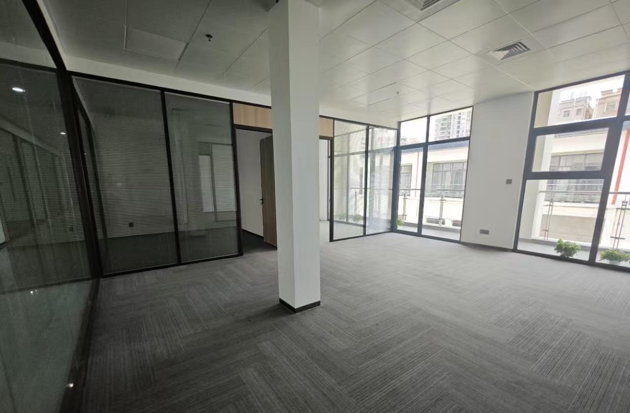 天欣大厦 252㎡ 精装 低楼层办公室出租实景图