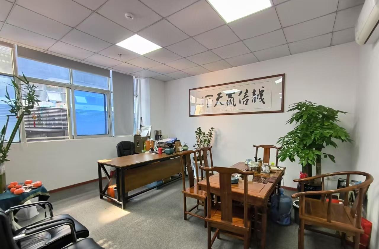 腾飞工业大厦 160㎡ 精装 低楼层办公室出租