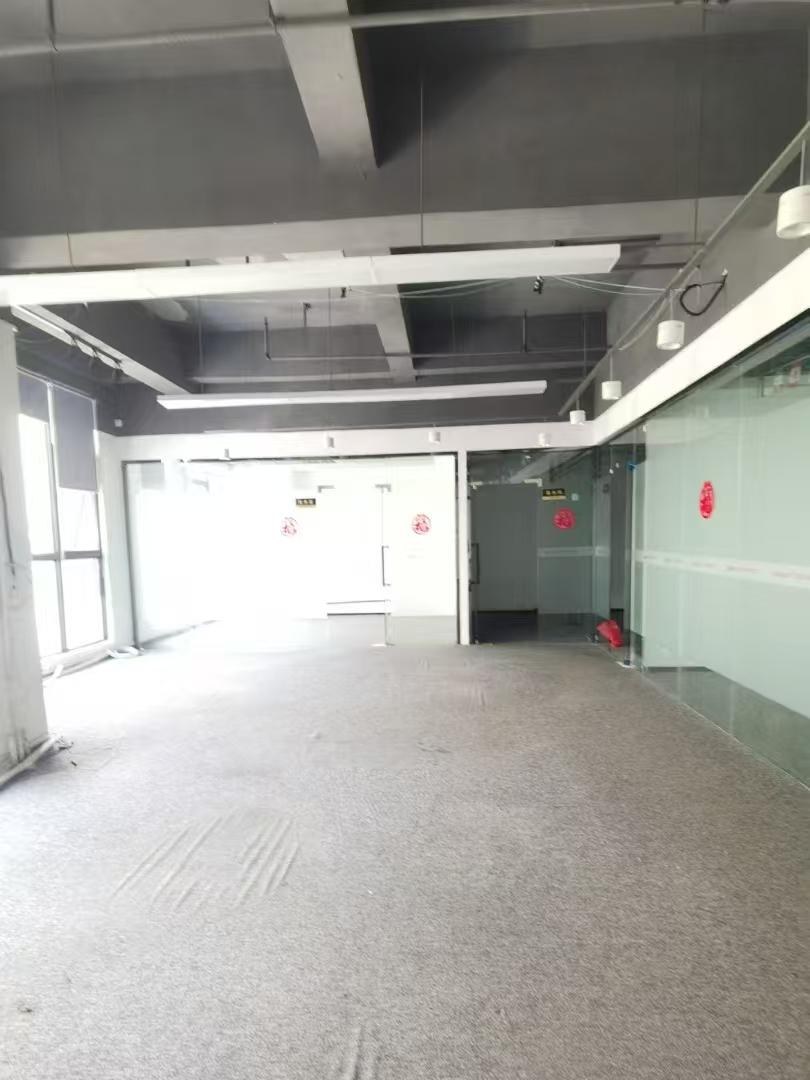 一方天地互联网产业园 300㎡ 精装 低楼层办公室出租