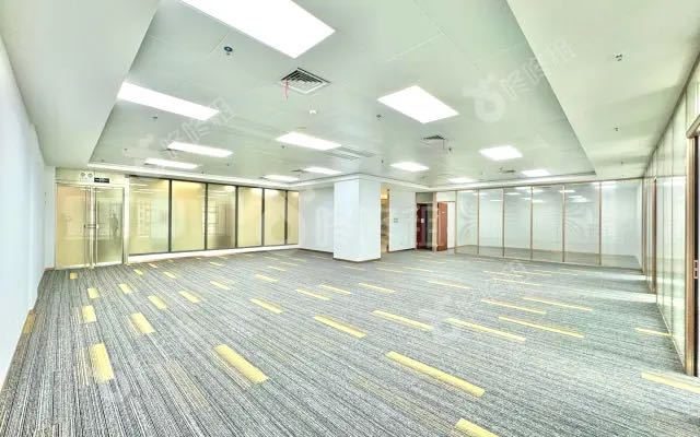 南山区南油 阳光科创中心412㎡精装办公间中层出租实景图