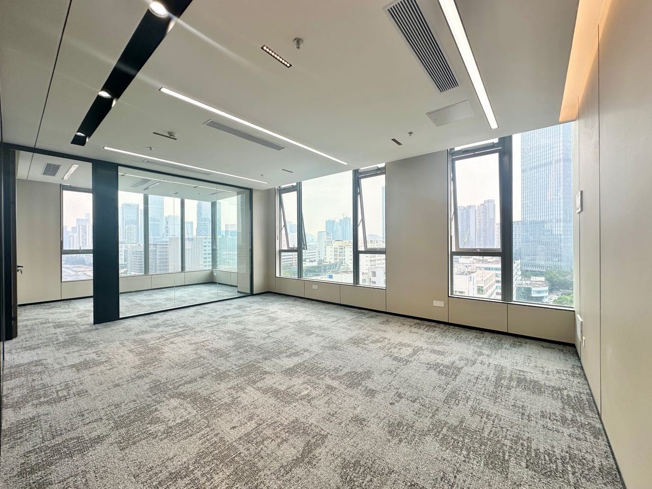 远望谷大厦356㎡精装写字楼(南山区科技园) 近粤海门站实景图