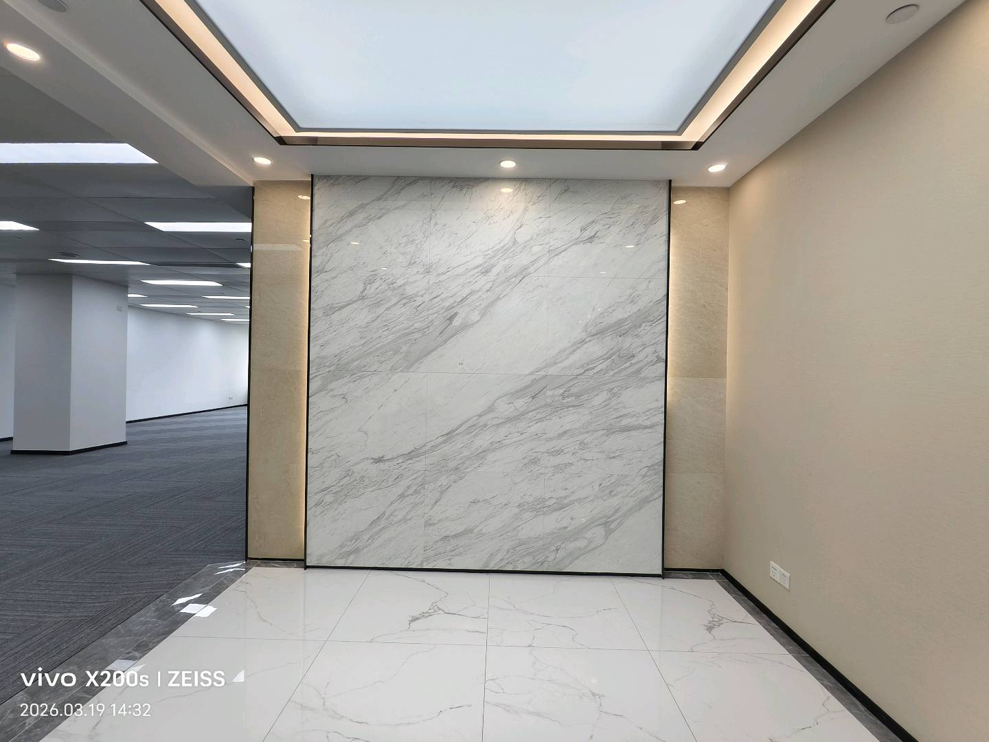源政创业大厦 398㎡ 精装 中层办公室出租