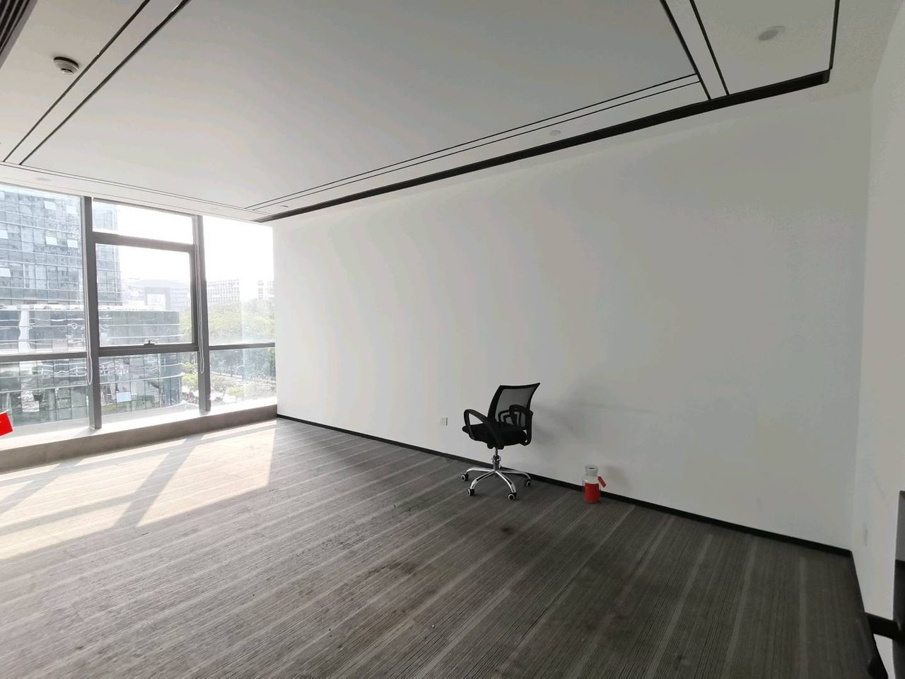 西北工业大学(深圳三航科技大厦)221㎡精装写字楼(南山区科技园) 近科苑站