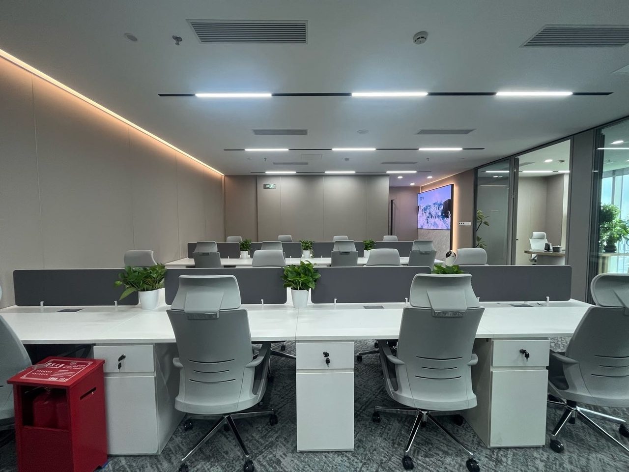 南山区科技园 先健科技大厦300㎡豪装办公间高层出租