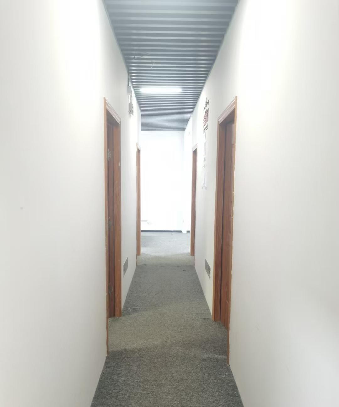 一方天地互联网产业园 246㎡ 精装 中楼层办公室出租