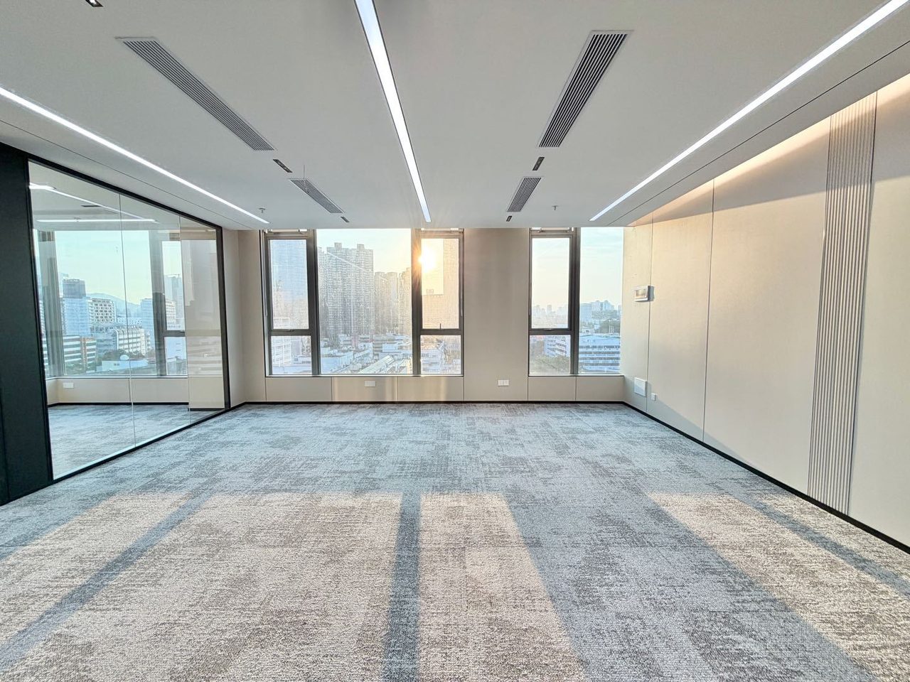 147㎡豪装办公室 远望谷大厦·近粤海门站·中层