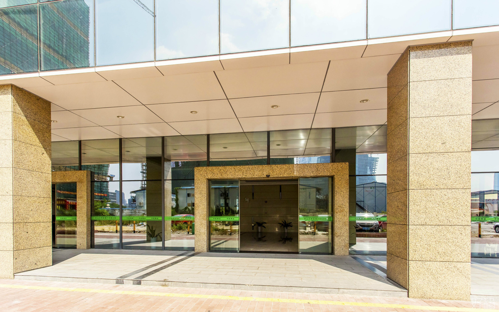 中山大学深圳产学研大楼 图片2