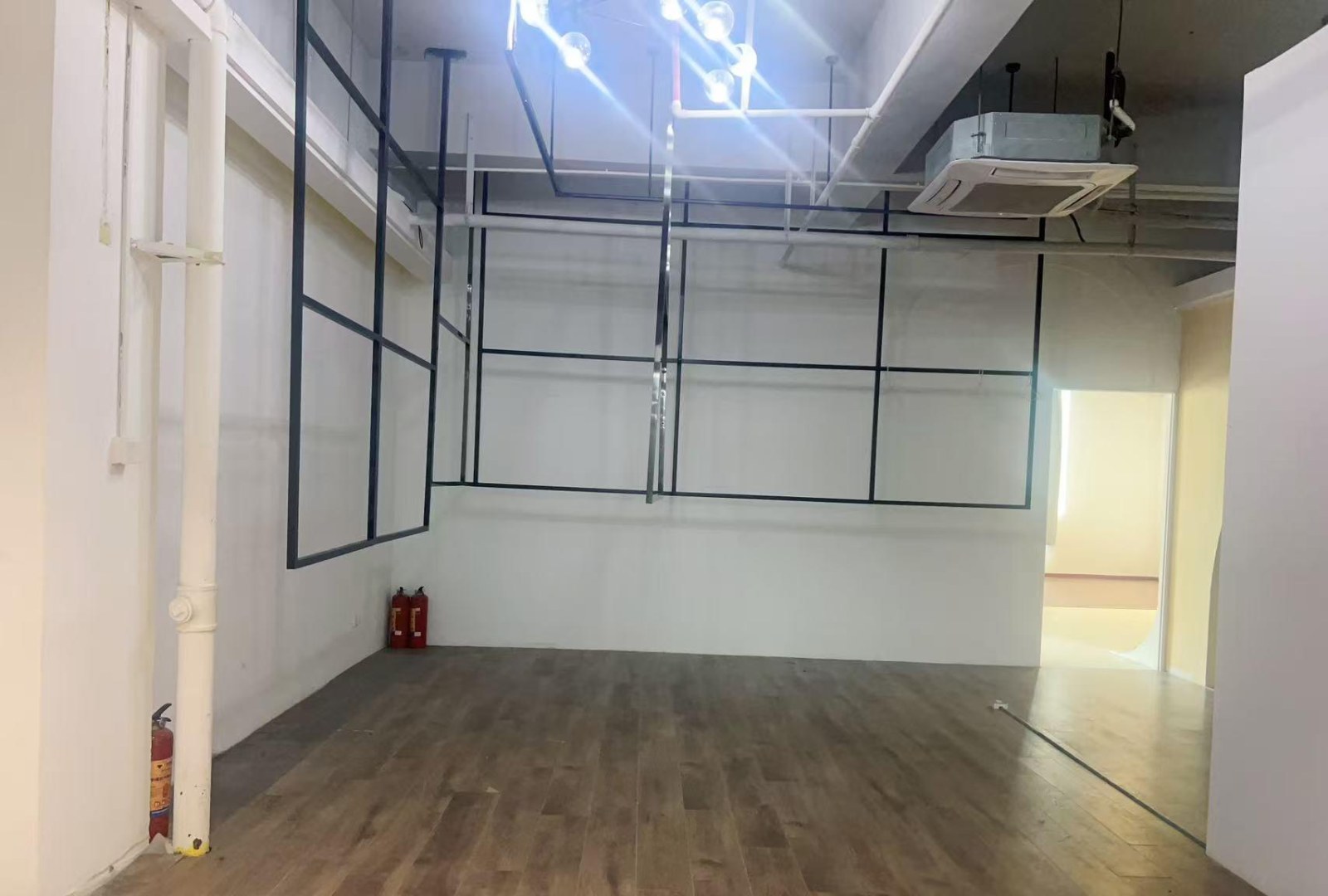 深福保盈福大厦 325㎡ 精装 中楼层办公室出租实景图