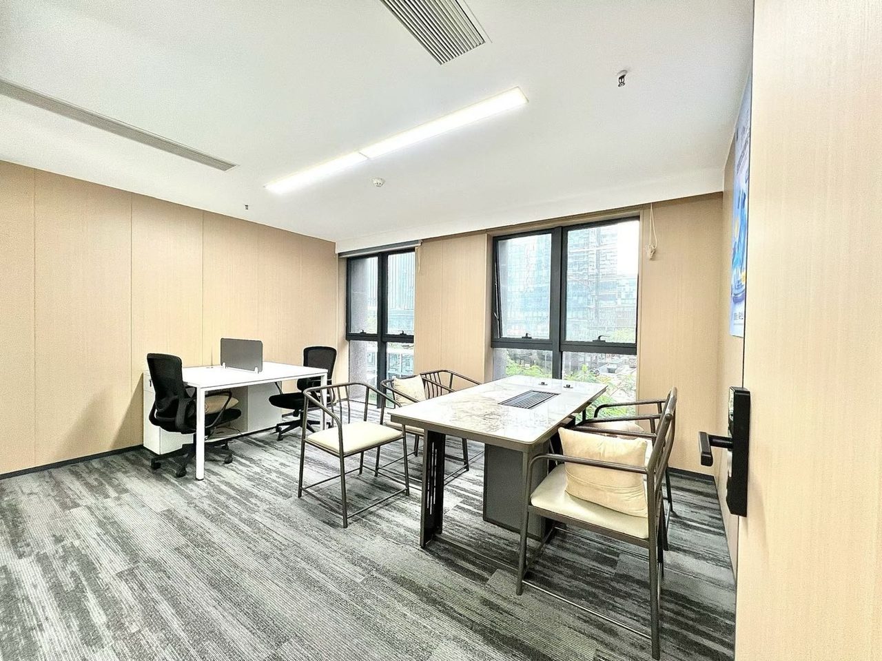 工勘大厦写字楼468㎡精装户型·低层南向出租